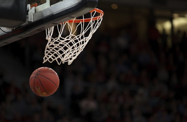 NBA西部排名竞争白热化